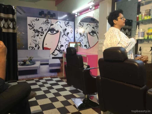 New Look Herbal Beauty Parlour, Agra - Photo 4