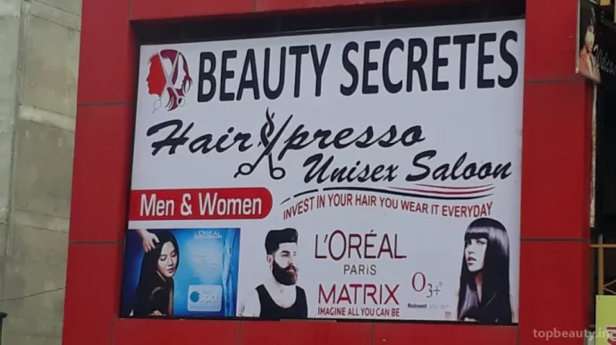 Beauty Secrets Hair Xpresso Unisex Saloon, Agra - Photo 1