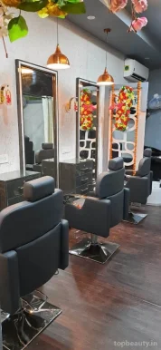 Miracle Beauty Studio || Best Bridal Makeup Artist In Agra - Beauty Services Specialist - Best Beauty salon Near Me - Nail extension - For Salon for hair treatment - Professional hair styling artist in Agra, Agra - Photo 1