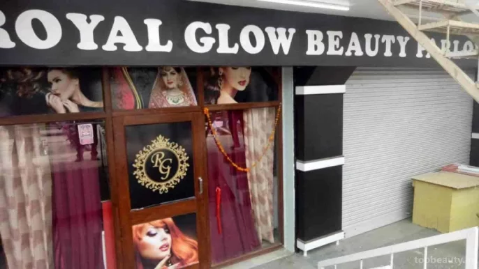 Royal Glow Beauty Parlour, Agra - Photo 3