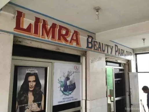 Limra Beauty Salon, Agra - Photo 6