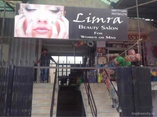 Limra Beauty Salon, Agra - Photo 4