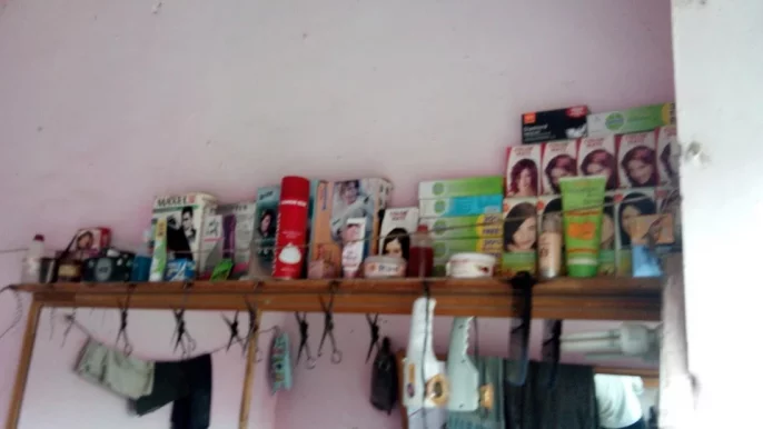 Deeksha Hair Cutting Salon, Agra - Photo 2