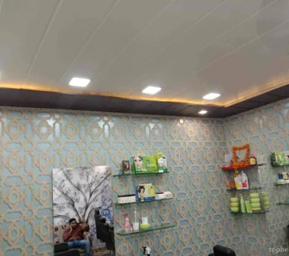 Savvy Look Salone – Head massage in Agra