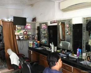 Rishav Hair Dresser, Agra - Photo 2