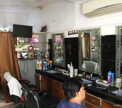 Rishav Hair Dresser – Body piercing in Agra