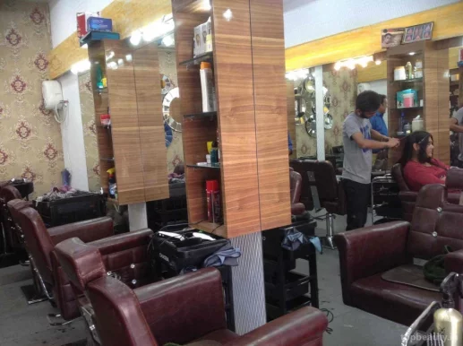 Arrow Hair Salon, Ahmedabad - Photo 3