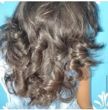 Damini Hair And Beauty Salon, Ahmedabad - Photo 3