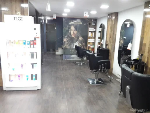 Hairology Salon, Ahmedabad - Photo 3