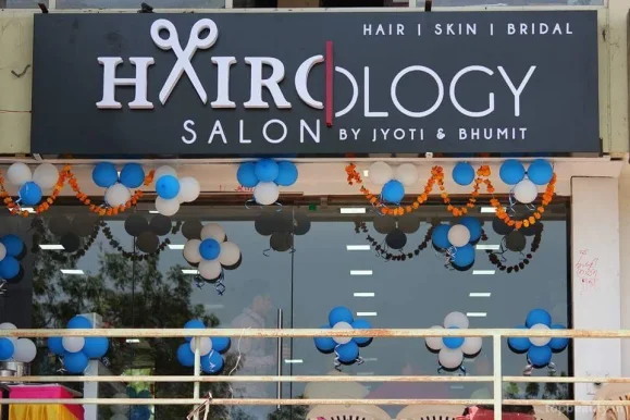 Hairology Salon, Ahmedabad - Photo 1