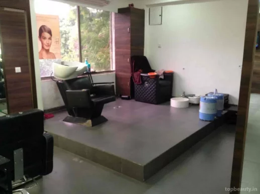 Shreeji salon, Ahmedabad - Photo 4