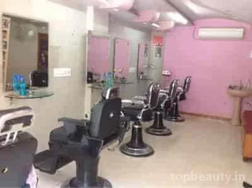 Loreal Hair Salon, Ahmedabad - Photo 2