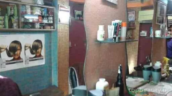 Golden Hair Cut, Ahmedabad - Photo 1