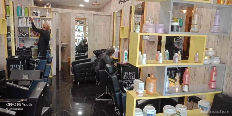 New Looks Hair Salon, Ahmedabad - Photo 4