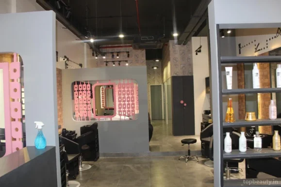 Studio j Salon, Ahmedabad - Photo 2