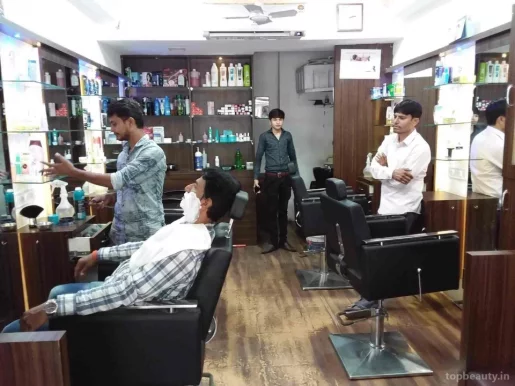 V S Hair Salon, Ahmedabad - Photo 4