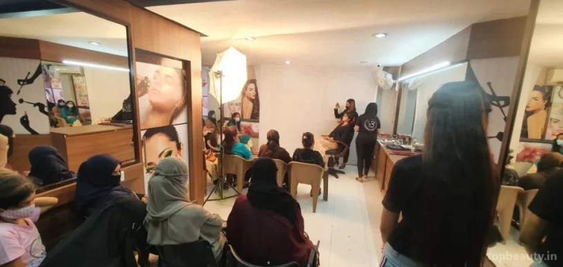 VR Beauty Academy, Ahmedabad - Photo 2