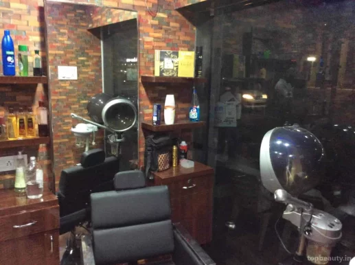 Manav Hair Salon, Ahmedabad - Photo 7