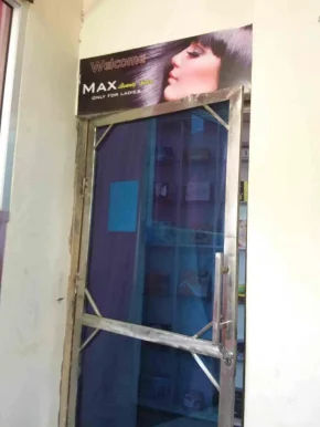 Max beauty salon, Aligarh - Photo 2