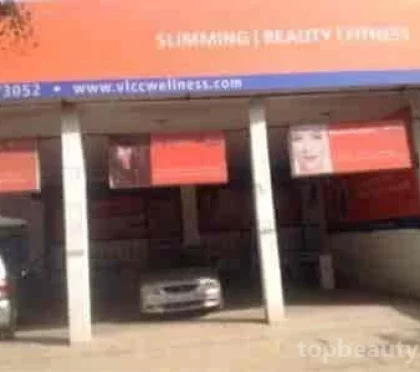 VLCC Weight Loss, Beauty, Laser – Women beauty parlours in Aligarh