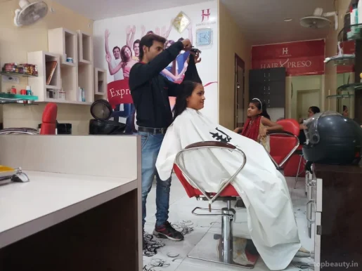 Jawed Habib Hair And Beauty Unisex Saloon, Allahabad - Photo 4