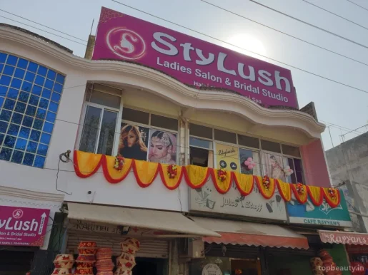 Stylush Ladies Salon & Bridal Studio, Allahabad - Photo 1
