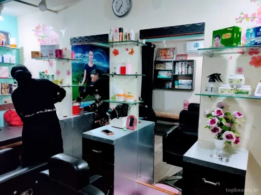 Let's Glow beauty parlour and boutique, Allahabad - Photo 3