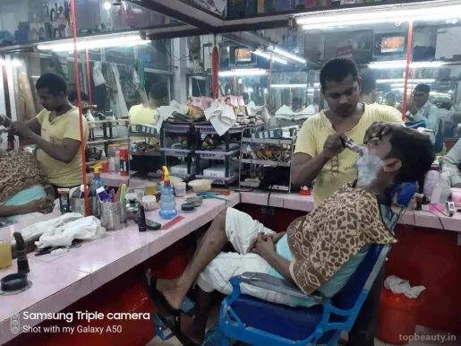 Tip Top Hair Cutting Saloon, Allahabad - Photo 7