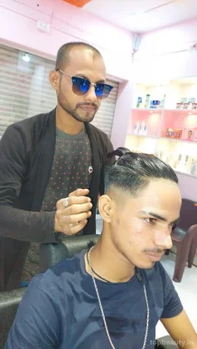 HairHolic Unisex Salon and academy, Amravati - Photo 4