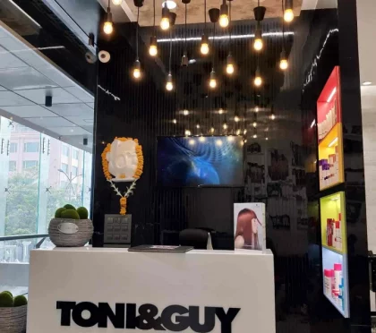 Toni & Guy Essensuals – Unisex salons in Amravati