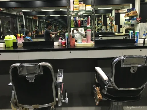 Raju Hair Cutting Salon, Aurangabad - Photo 2