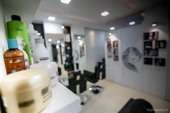 Italia Hair Studio, Bangalore - Photo 2