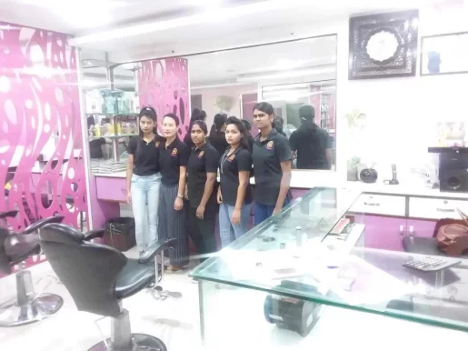 Pearl Beauty Parlour For Ladies, Bangalore - Photo 4