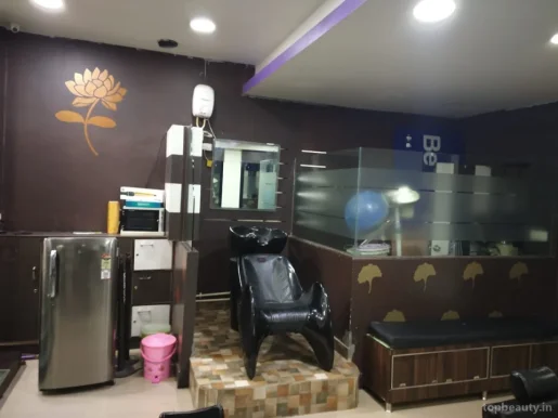 Royal Beauty Touch Salon and Spa, Bangalore - Photo 3