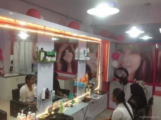 Glamorous Beauty Salon, Bangalore - Photo 5