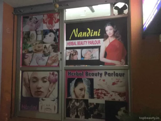 Nandini Beauty Parlour, Bangalore - Photo 3