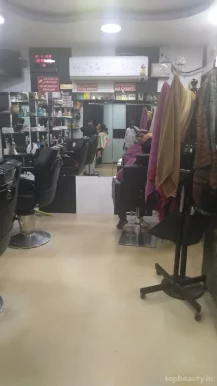 Riyaz Hairline Men's Salon, Bangalore - Photo 2