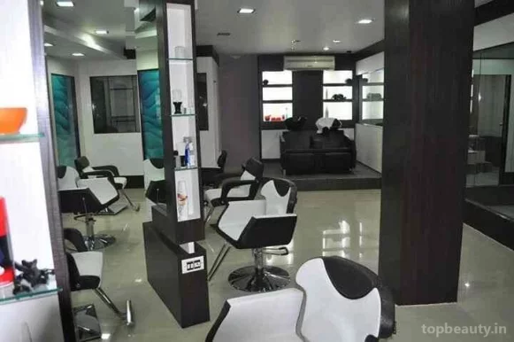 Clique Slimming and Beauty Saloon, Bangalore - Photo 2