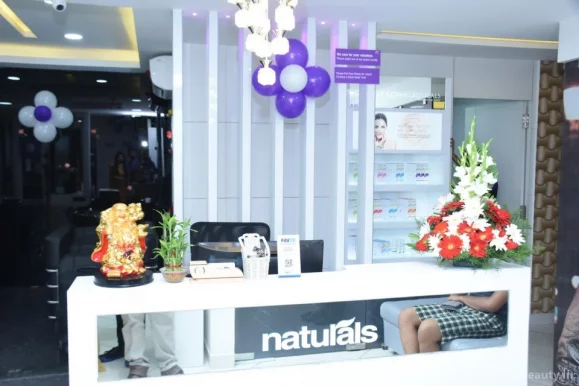 Naturals Lounge unisex salon and spa, Bangalore - Photo 2