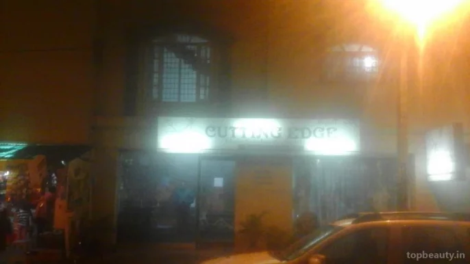 Cutting Edge Hair Studio and Academy, Bangalore - Photo 5