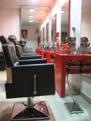 ARSHI`S BEAUTY SALON and Female Boutique, Bhopal - Photo 1