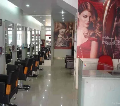 Shear Genius ( Arera colony) Matrix Unisex salon bhopal – Women beauty parlours in Bhopal