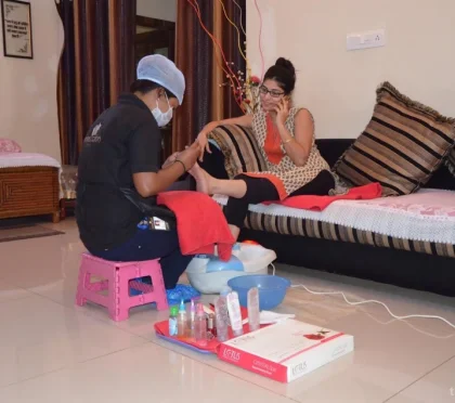 Beauty Parlour Services at Home by Home Salon – Unisex salons in Bhopal