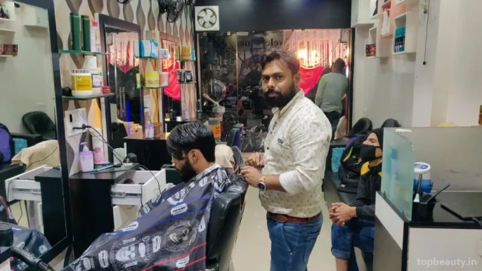 B Boss hair saloon, Bhopal - Photo 5
