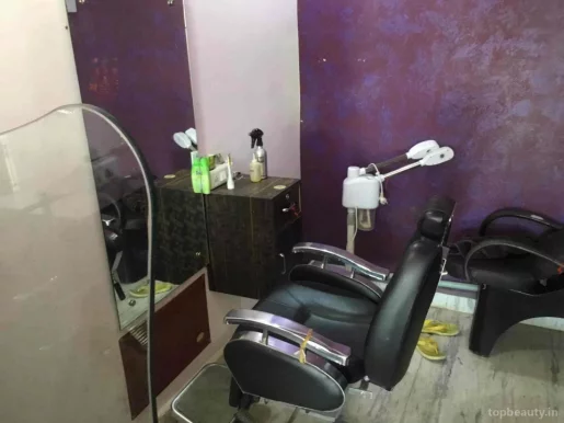 The Latest Hair Salon, Bhopal - Photo 6