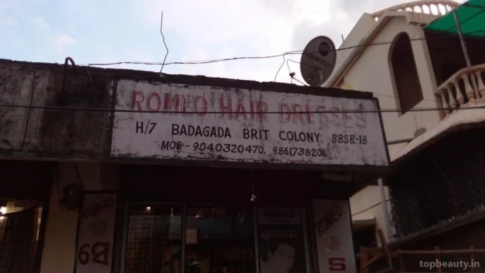 Romeo Hair Dresses, Bhubaneswar - Photo 1