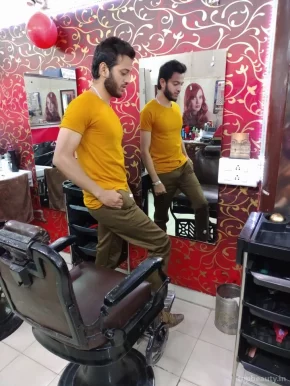 Hollywood salon in sector 22 b, Chandigarh - Photo 8