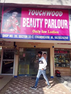 Touch Wood Beauty Parlour, Chandigarh - Photo 5