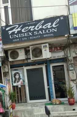 Herbal Unisex Salon, Chandigarh - Photo 4