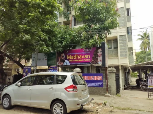 Madhavan Beauty Salon, Chennai - Photo 1
